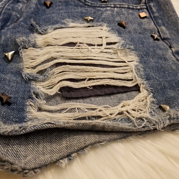 Love Fire ❤ High Ripped Distressed Studded Shorts - Picture 4 of 6